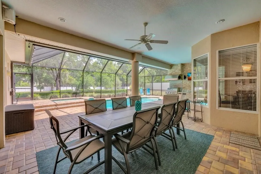 2221 Valrico Forest Drive Valrico FL 33594