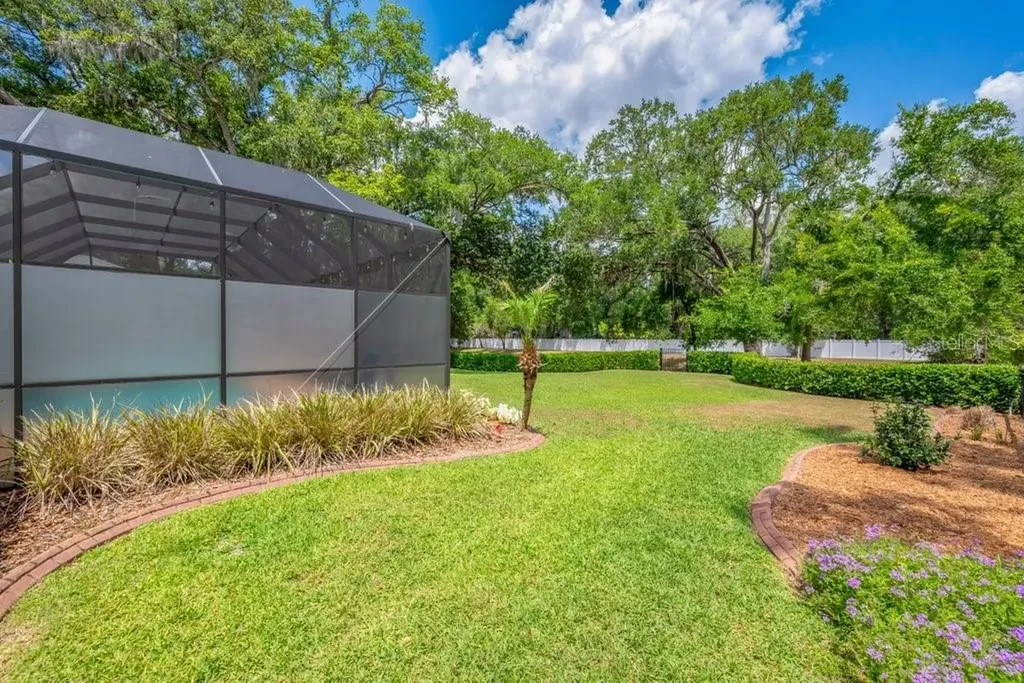 2221 Valrico Forest Drive Valrico FL 33594