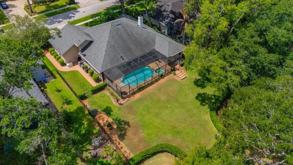 2221 Valrico Forest Drive Valrico FL 33594