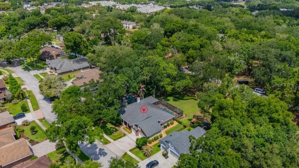 2221 Valrico Forest Drive Valrico FL 33594