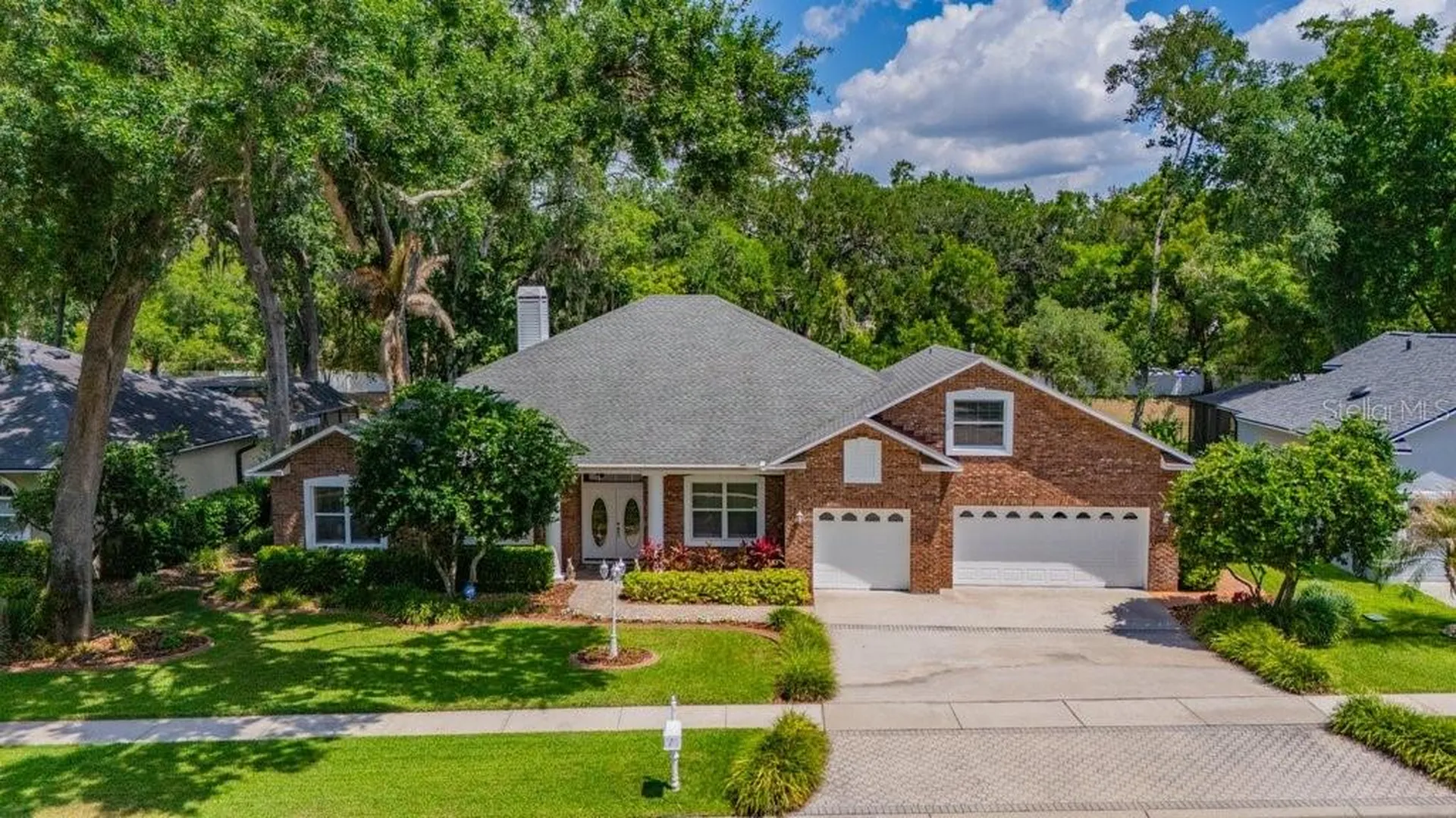 2221 Valrico Forest Drive Valrico FL 33594