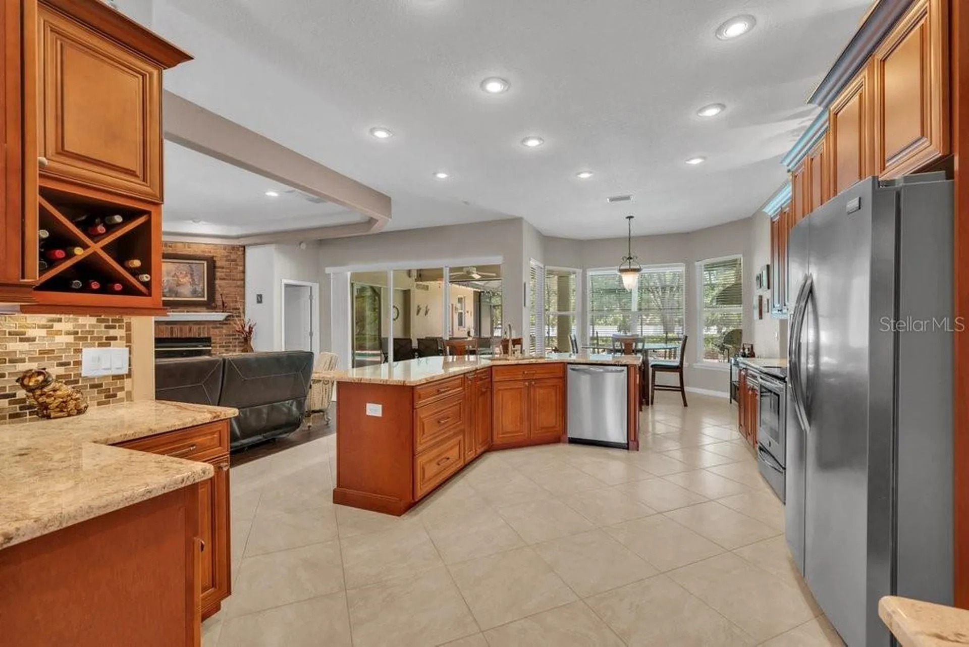 2221 Valrico Forest Drive Valrico FL 33594