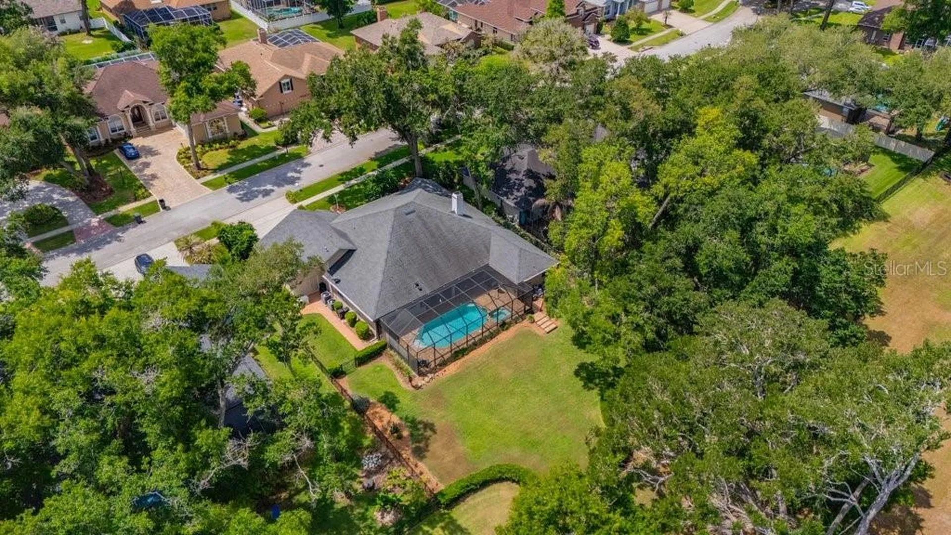 2221 Valrico Forest Drive Valrico FL 33594