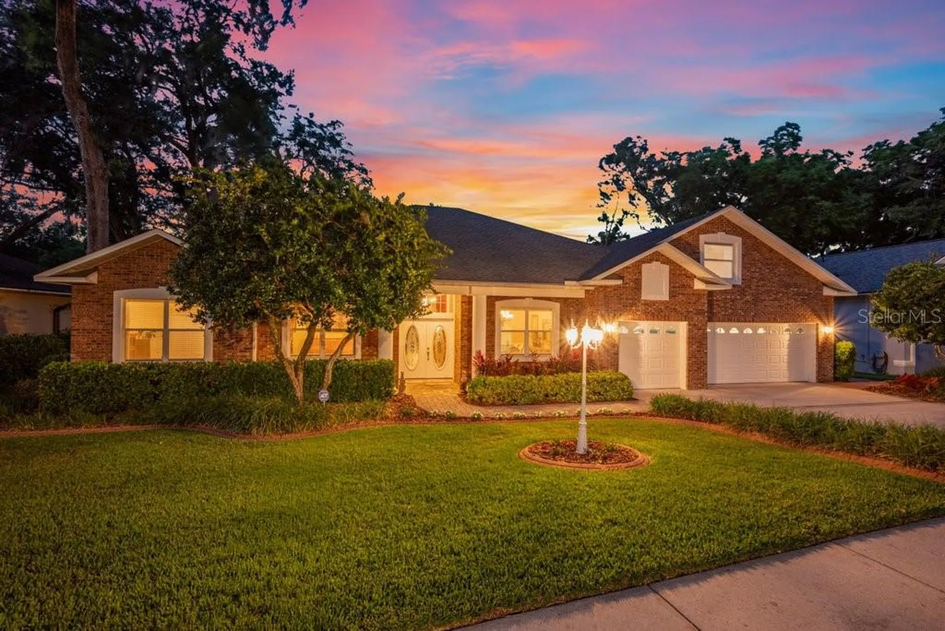 2221 Valrico Forest Drive Valrico FL 33594