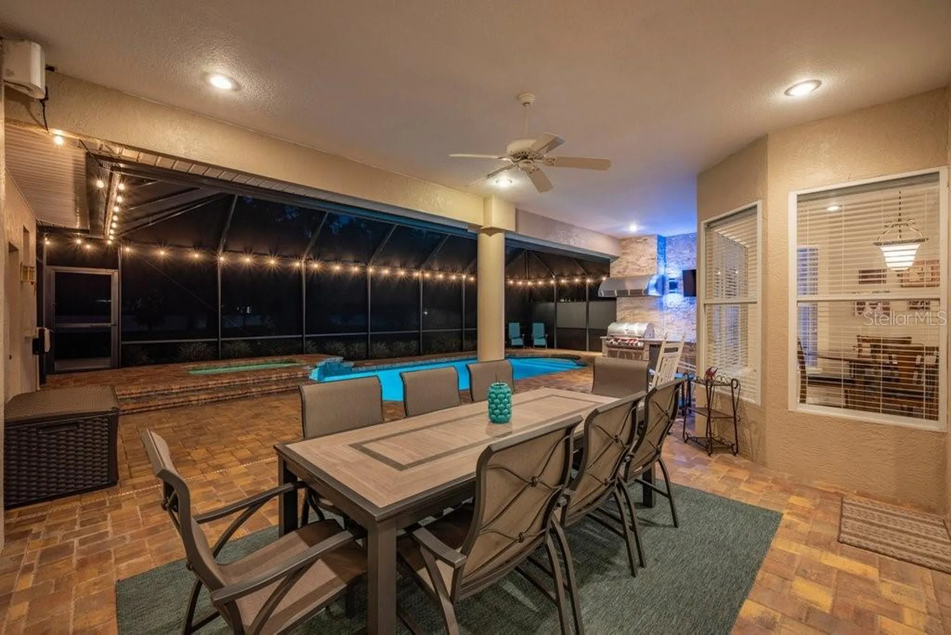 2221 Valrico Forest Drive Valrico FL 33594