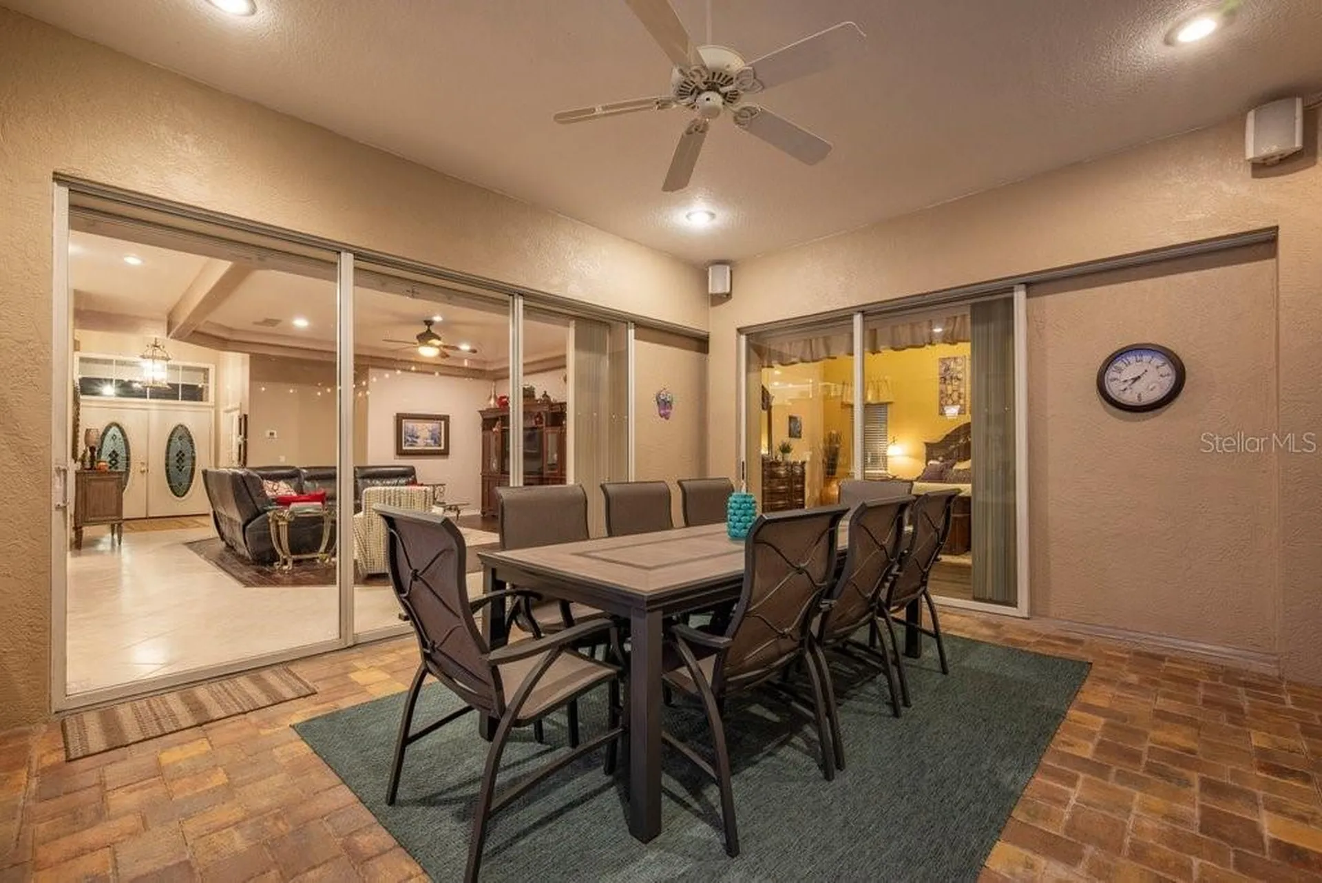 2221 Valrico Forest Drive Valrico FL 33594