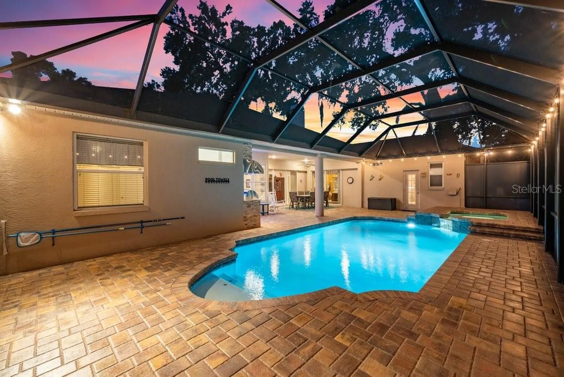 2221 Valrico Forest Drive Valrico FL 33594