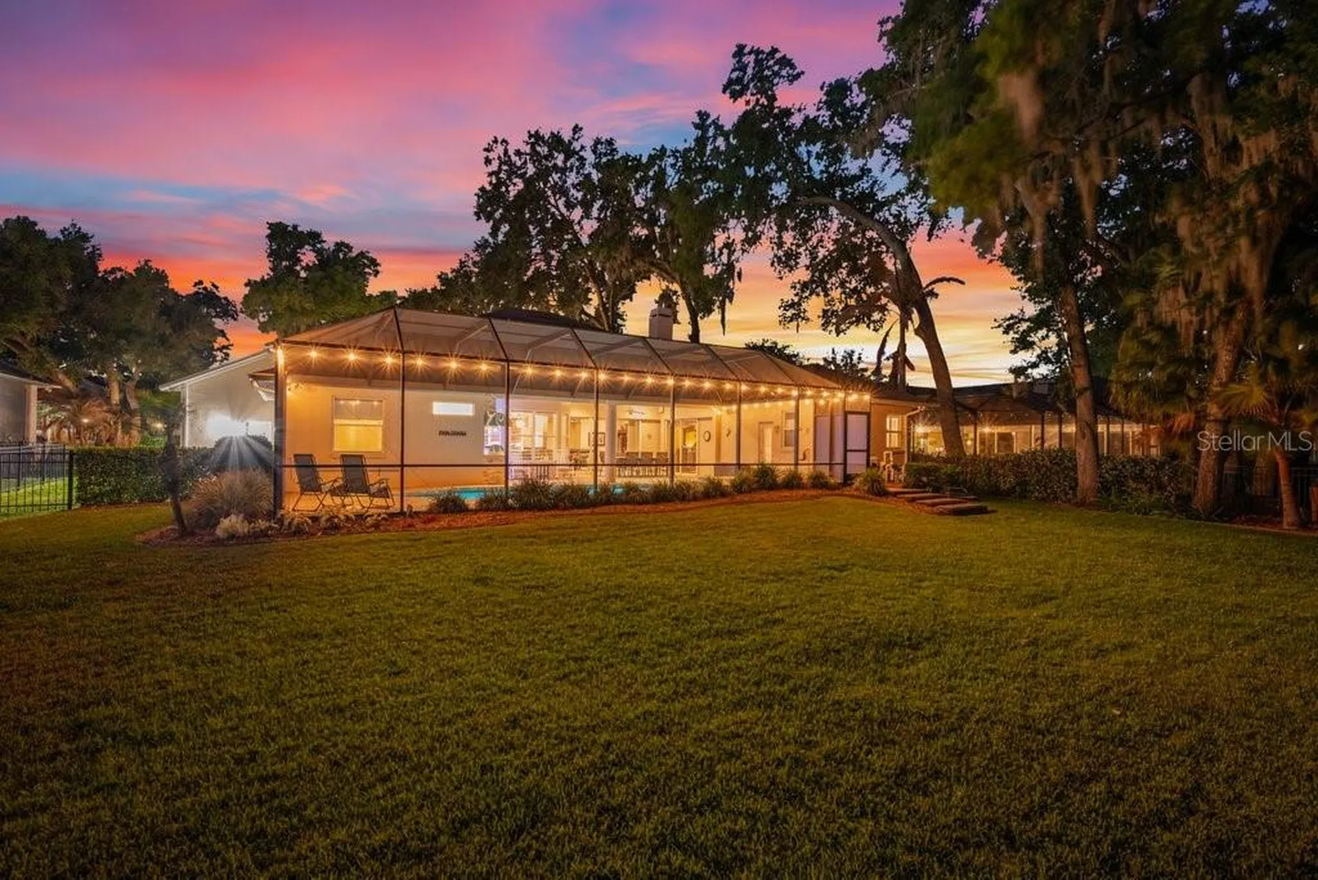 2221 Valrico Forest Drive Valrico FL 33594