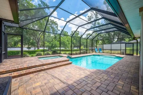 2221 Valrico Forest Drive Valrico FL 33594