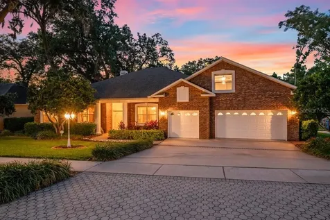 2221 Valrico Forest Drive Valrico FL 33594