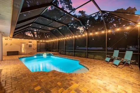 2221 Valrico Forest Drive Valrico FL 33594