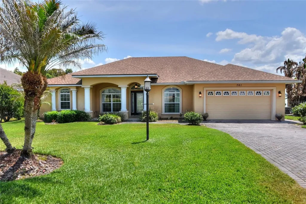 761 Country Walk Cove Eagle Lake FL 33839