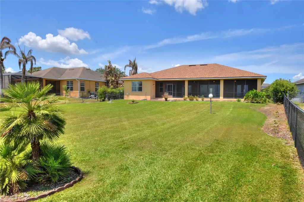 761 Country Walk Cove Eagle Lake FL 33839