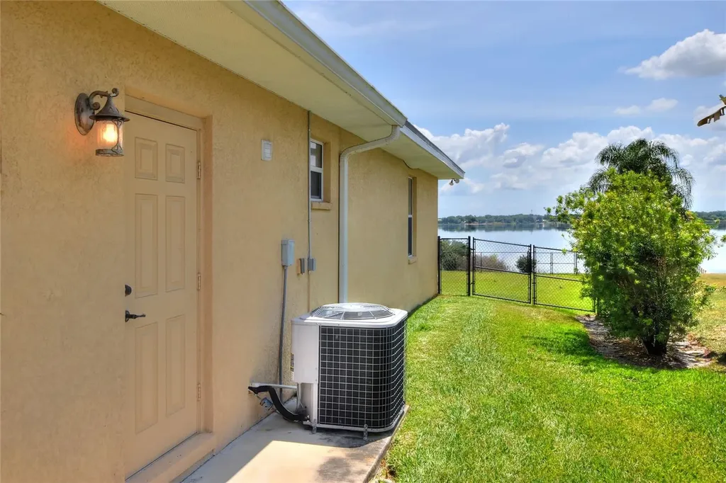 761 Country Walk Cove Eagle Lake FL 33839