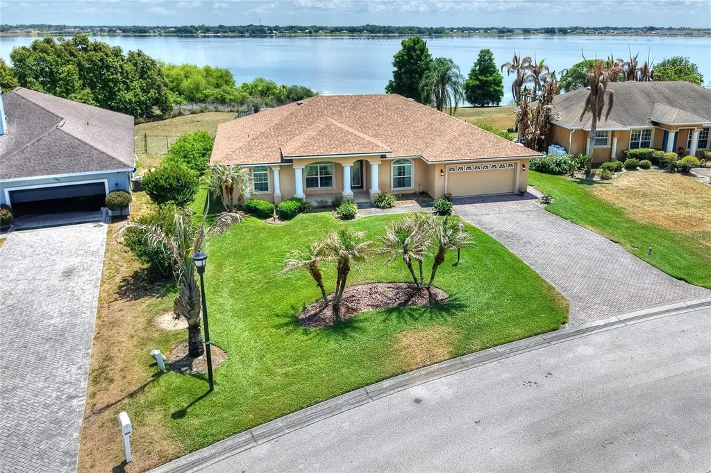761 Country Walk Cove Eagle Lake FL 33839
