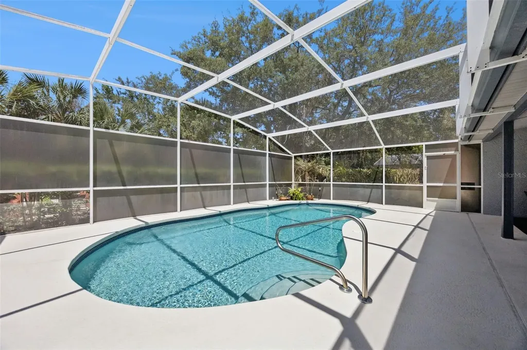 2948 Pembridge Street Kissimmee FL 34747