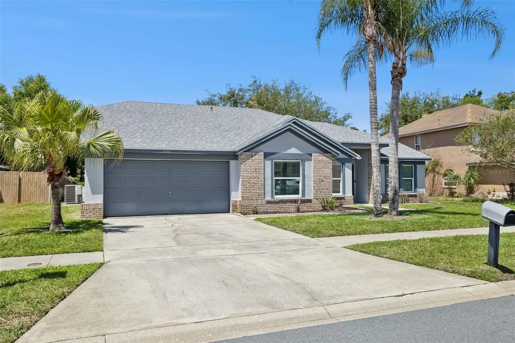 2948 Pembridge Street Kissimmee FL 34747