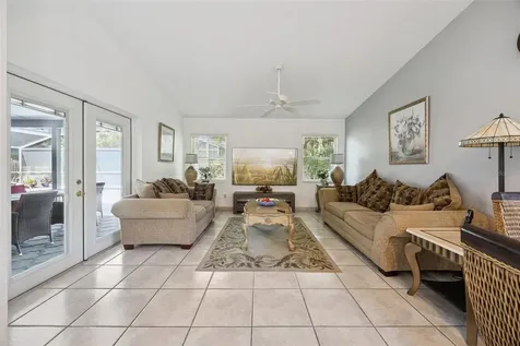 2948 Pembridge Street Kissimmee FL 34747