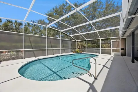 2948 Pembridge Street Kissimmee FL 34747