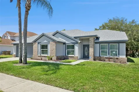 2948 Pembridge Street Kissimmee FL 34747