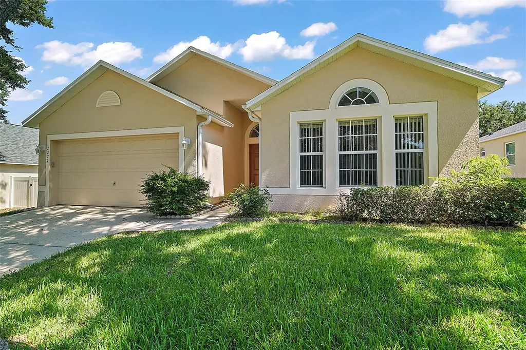 Eustis FL 32726