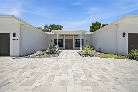 806 Osceola Road Belleair FL 33756