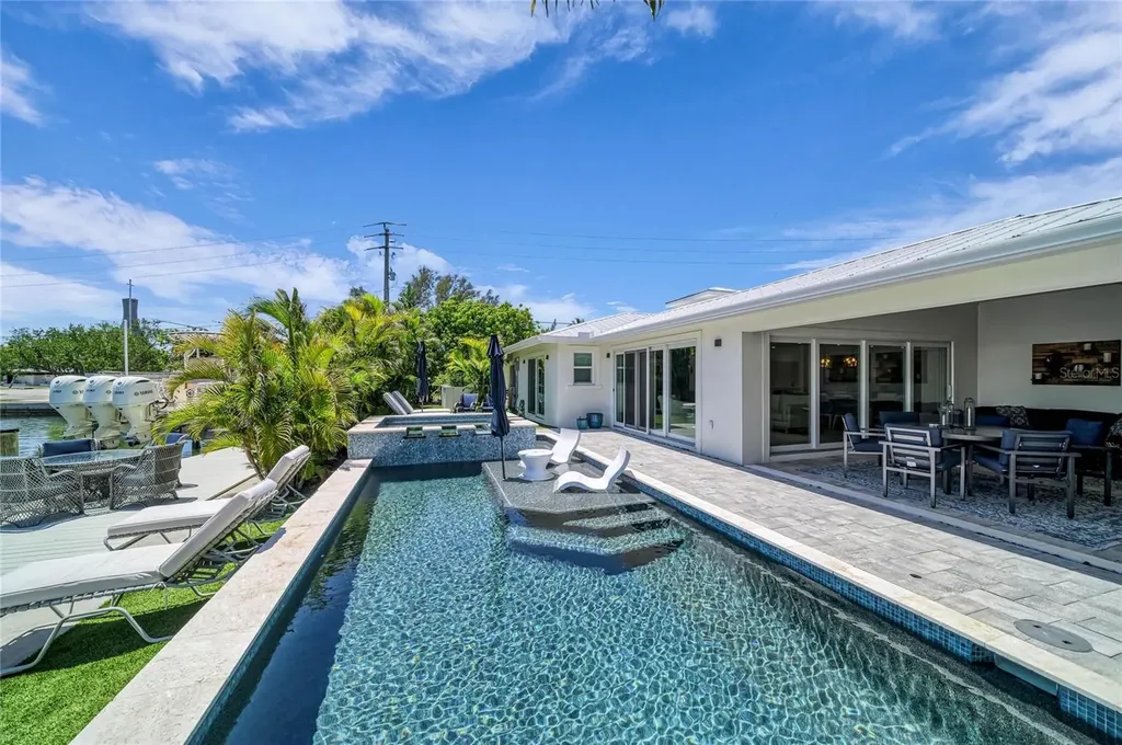 501 68th Street Holmes Beach FL 34217