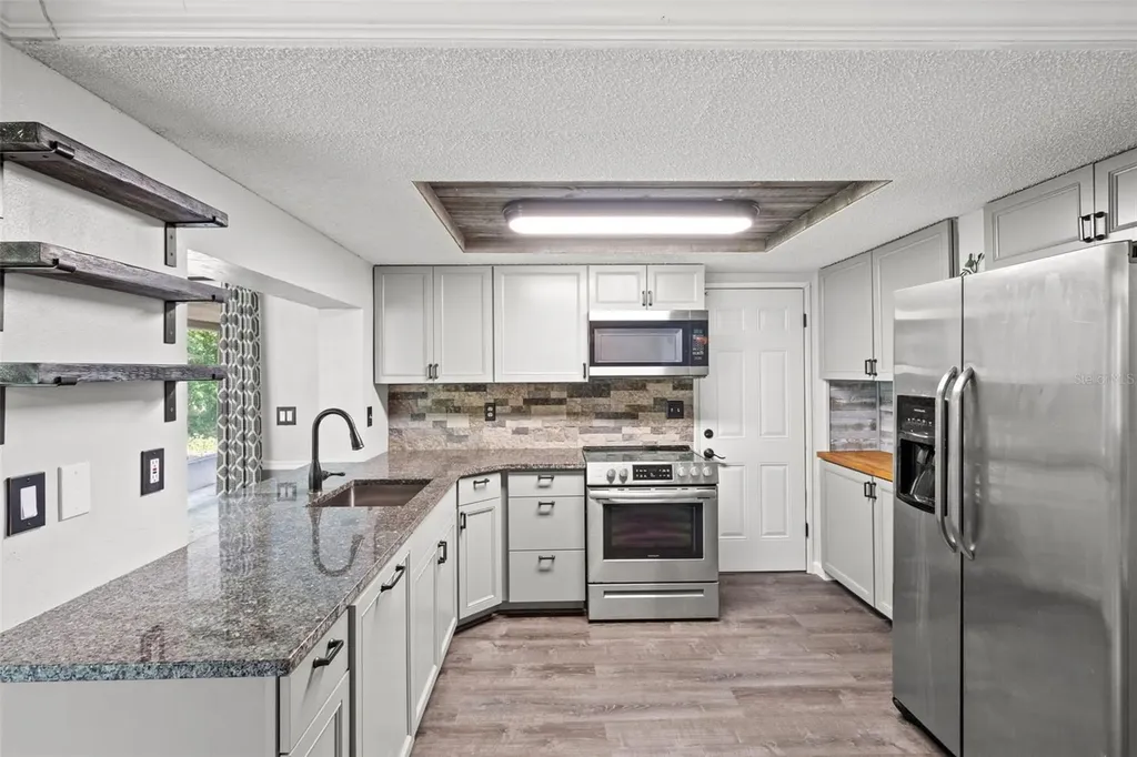 8804 Lincolnshire Drive Hudson FL 34667