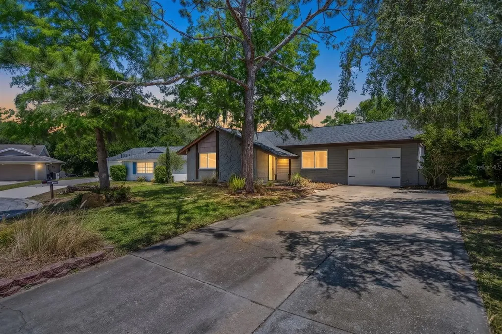 8804 Lincolnshire Drive Hudson FL 34667