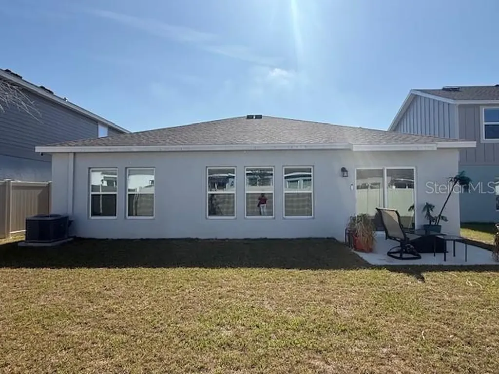 1224 Deepwater Circle Eagle Lake FL 33839