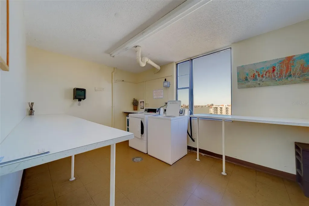 255 Dolphin Point Clearwater Beach FL 33767