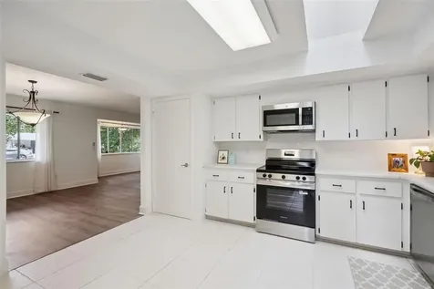 636 Hillcrest Avenue Maitland FL 32751
