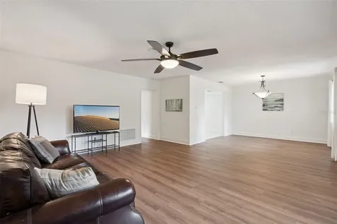 636 Hillcrest Avenue Maitland FL 32751