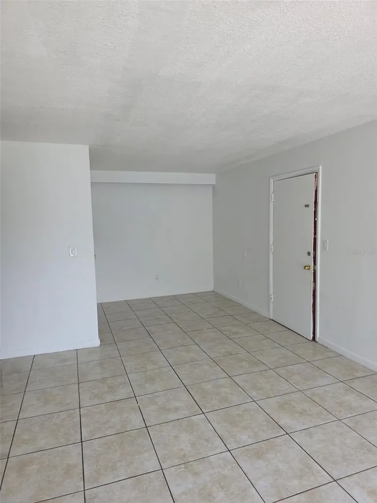 921 W Oak Ridge Road Orlando FL 32809