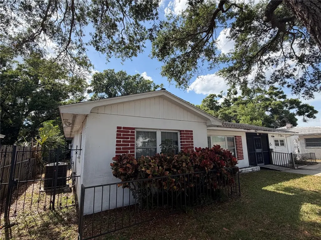 104 N Orion Avenue Clearwater FL 33765
