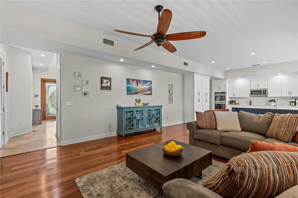 897 Point Seaside Drive Crystal Beach FL 34681