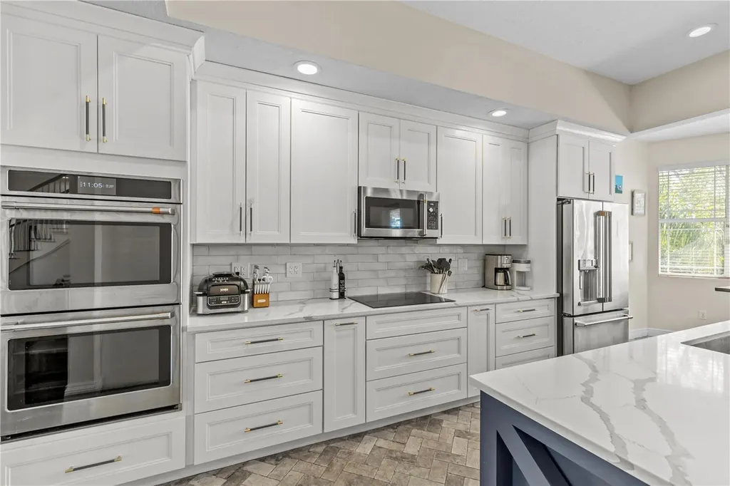 897 Point Seaside Drive Crystal Beach FL 34681