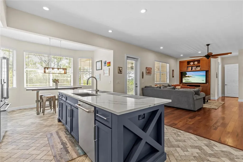 897 Point Seaside Drive Crystal Beach FL 34681