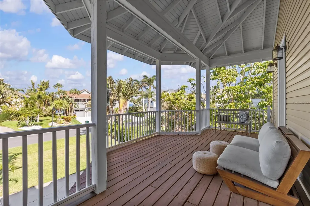 897 Point Seaside Drive Crystal Beach FL 34681