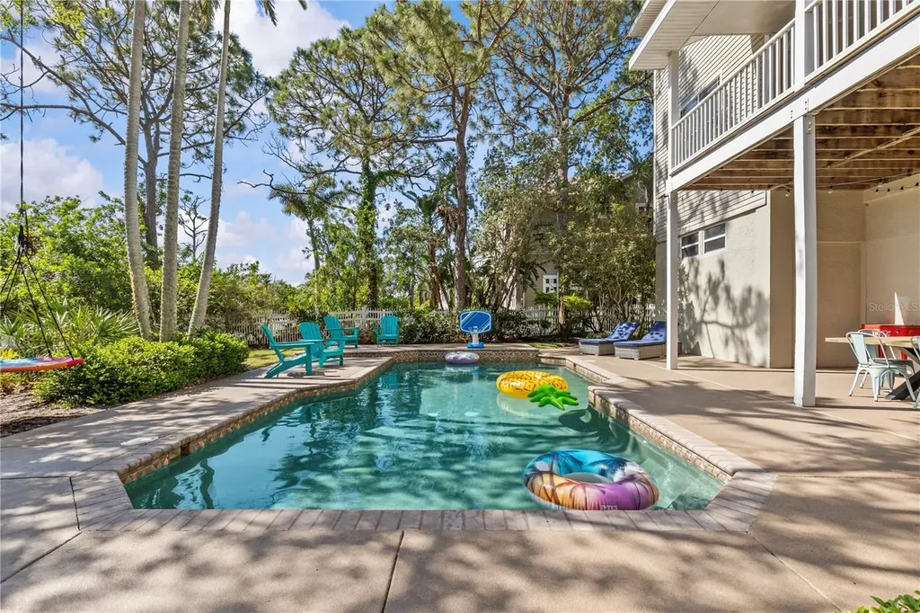 897 Point Seaside Drive Crystal Beach FL 34681