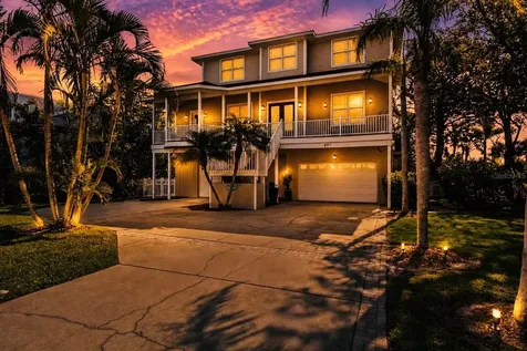 897 Point Seaside Drive Crystal Beach FL 34681