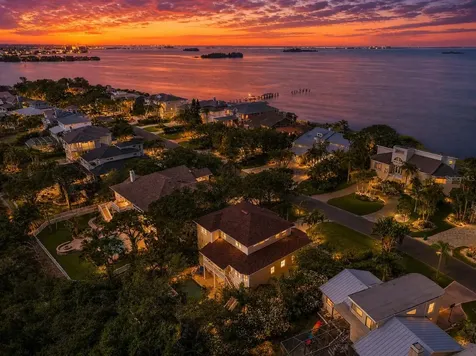 897 Point Seaside Drive Crystal Beach FL 34681