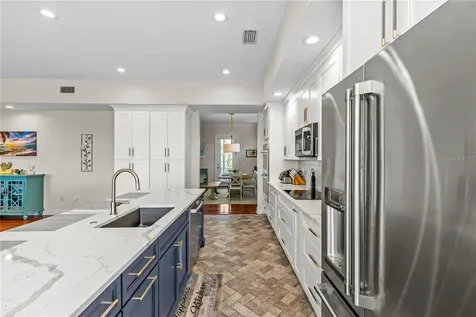 897 Point Seaside Drive Crystal Beach FL 34681