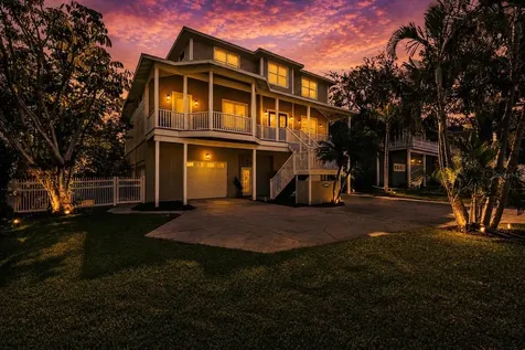 897 Point Seaside Drive Crystal Beach FL 34681