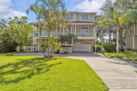 897 Point Seaside Drive Crystal Beach FL 34681