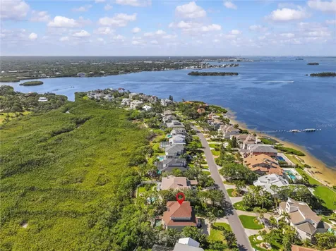 897 Point Seaside Drive Crystal Beach FL 34681
