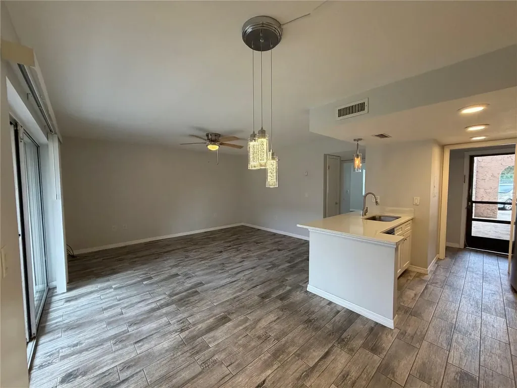 1167 Calle Del Rey Casselberry FL 32707