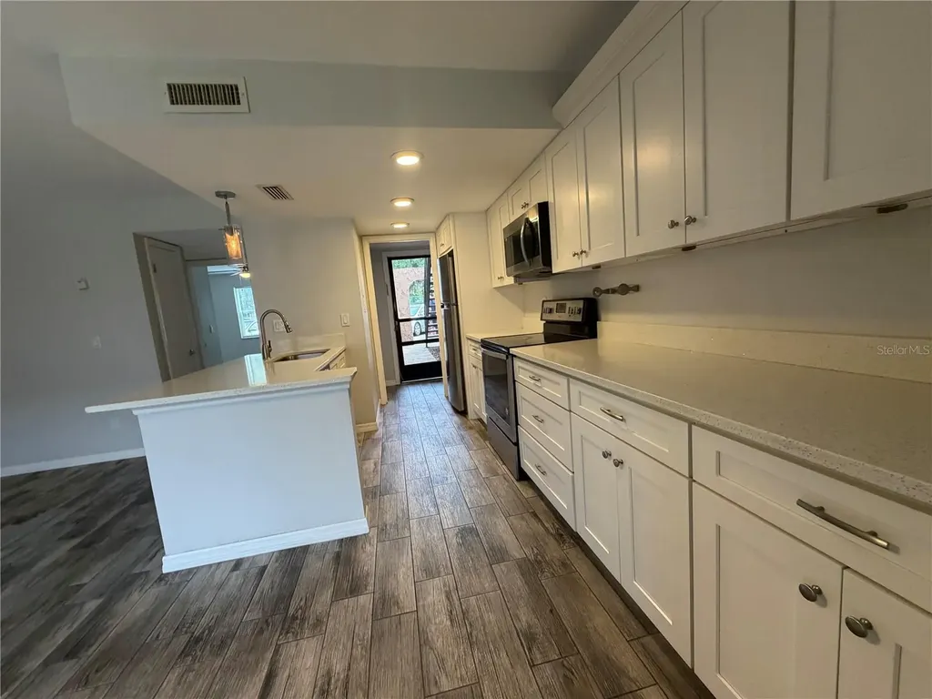 1167 Calle Del Rey Casselberry FL 32707