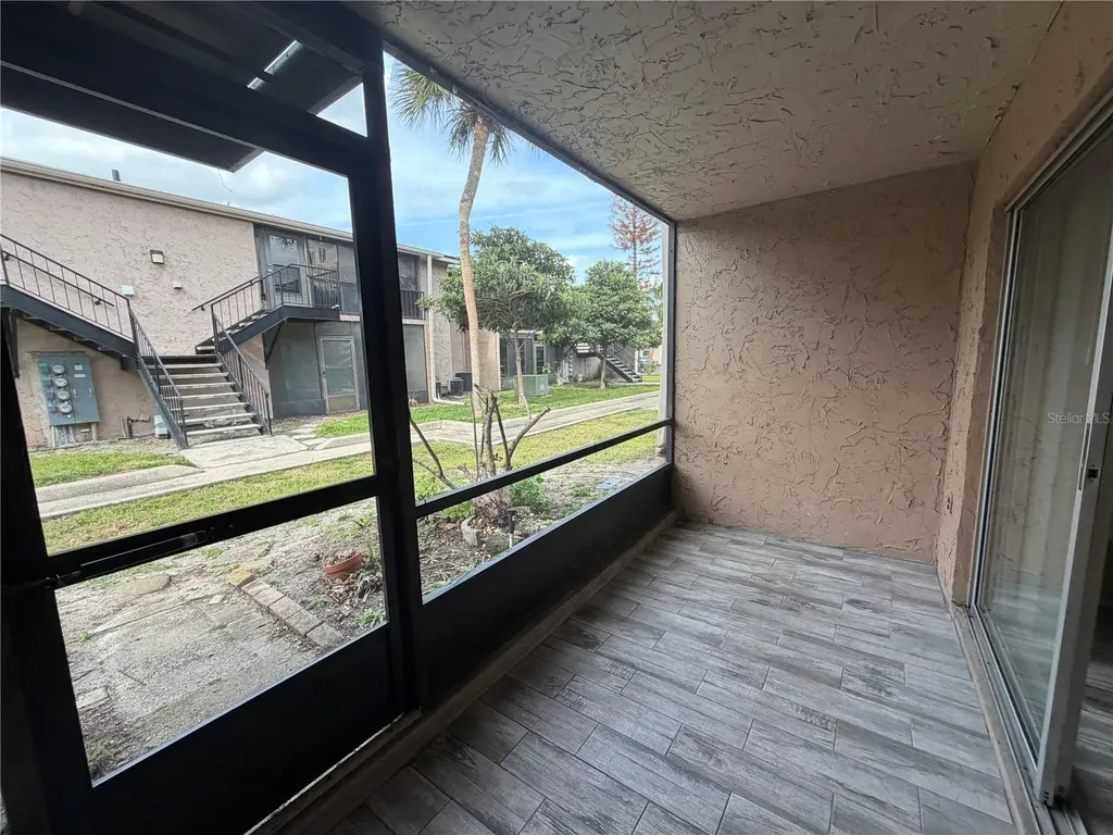 1167 Calle Del Rey Casselberry FL 32707