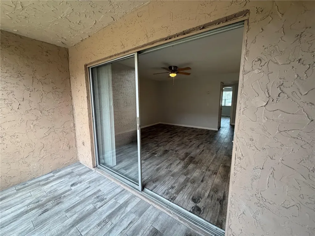 1167 Calle Del Rey Casselberry FL 32707